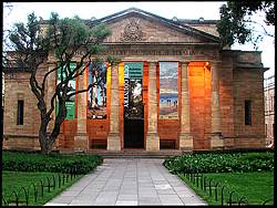 Click for the Adelaide Art Gallery Site